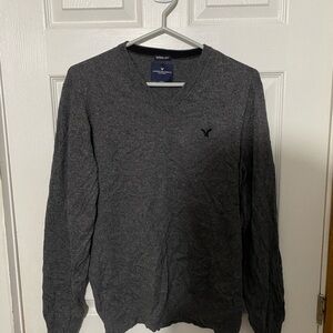American Eagle V neck sweater